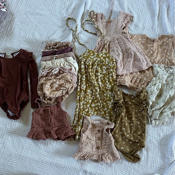 Jamie Kay Other - Jamie Kay, Rylee & Cru, and Quincy Mae Lot